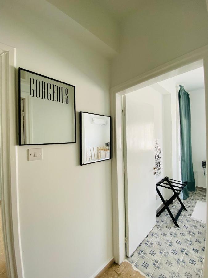 Simple One Bedroom Flat In Engomi Exterior photo