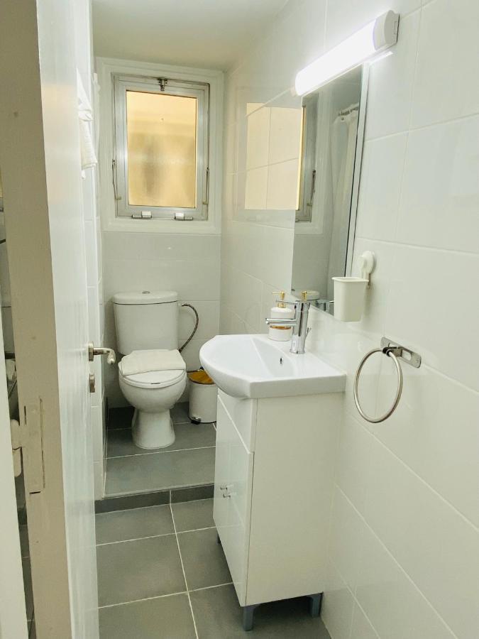 Simple One Bedroom Flat In Engomi Exterior photo