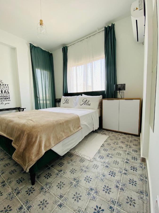 Simple One Bedroom Flat In Engomi Exterior photo