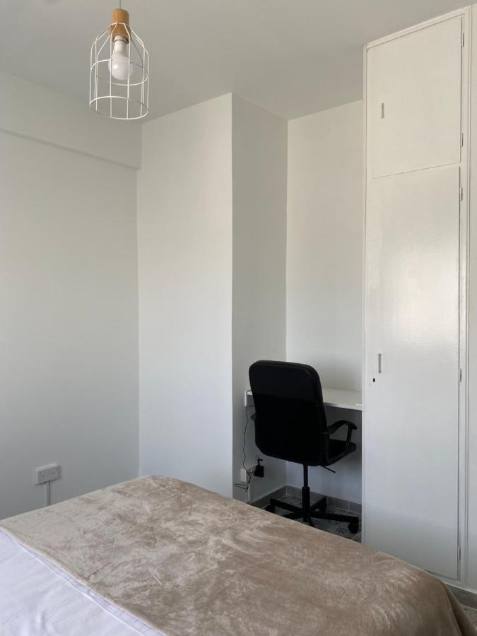 Simple One Bedroom Flat In Engomi Exterior photo